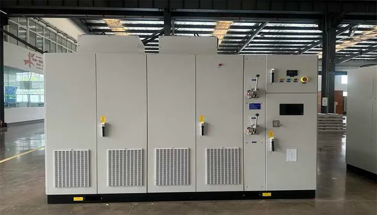 卧龙 WD5100 10kV 250kW 中压变频器